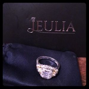 Jeulia Women’s Fashion Ring